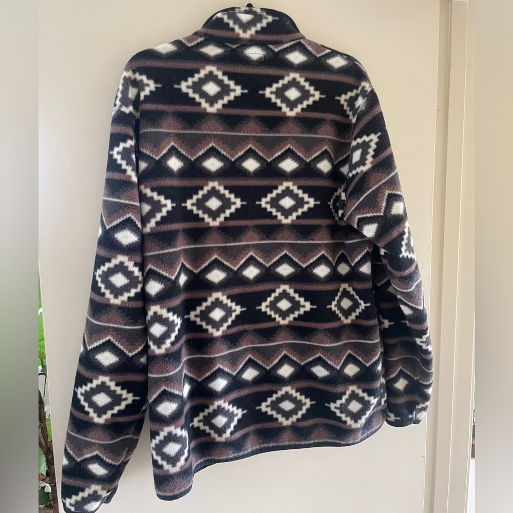 Amazon Essentials Zigzag Fleece Jacket - image 3